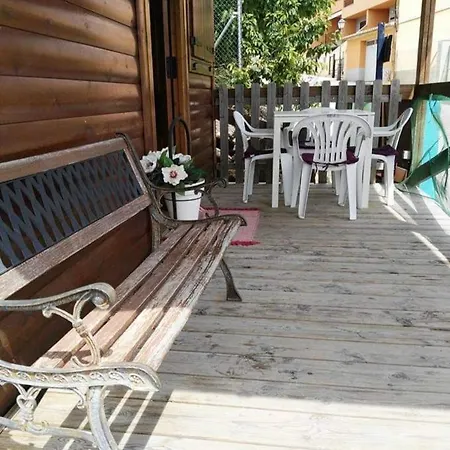 Cabanas Caudiel 公寓 *